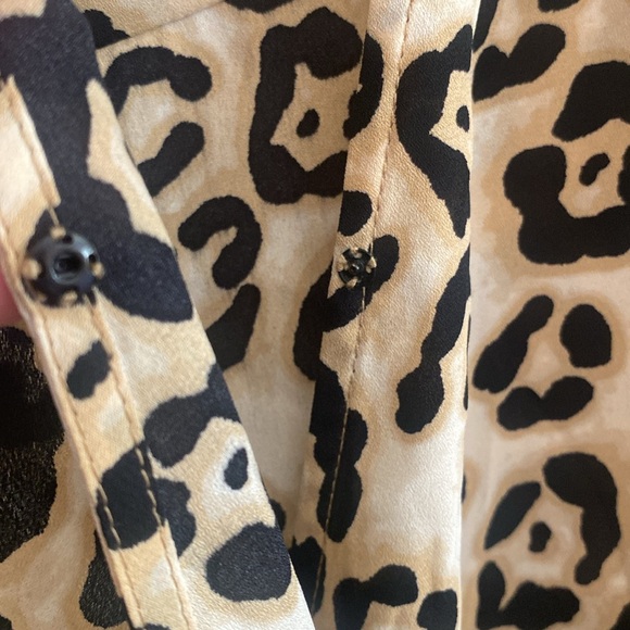 Sanctuary Womens Cheetah Top V Neck Short Sleeves Printed Elastic 1X - Picture 6 of 13